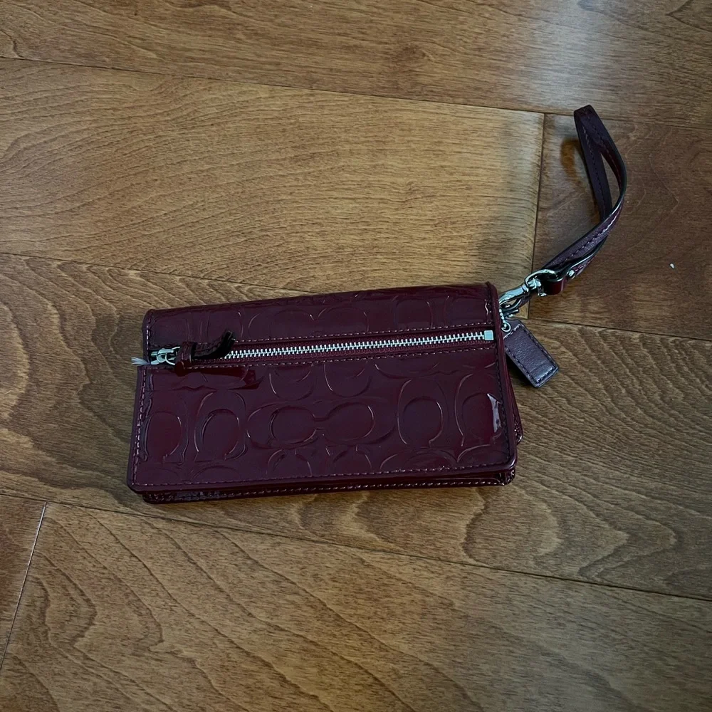 Coach Patent Red Leather Water/Wristlet - Picture 6 of 7